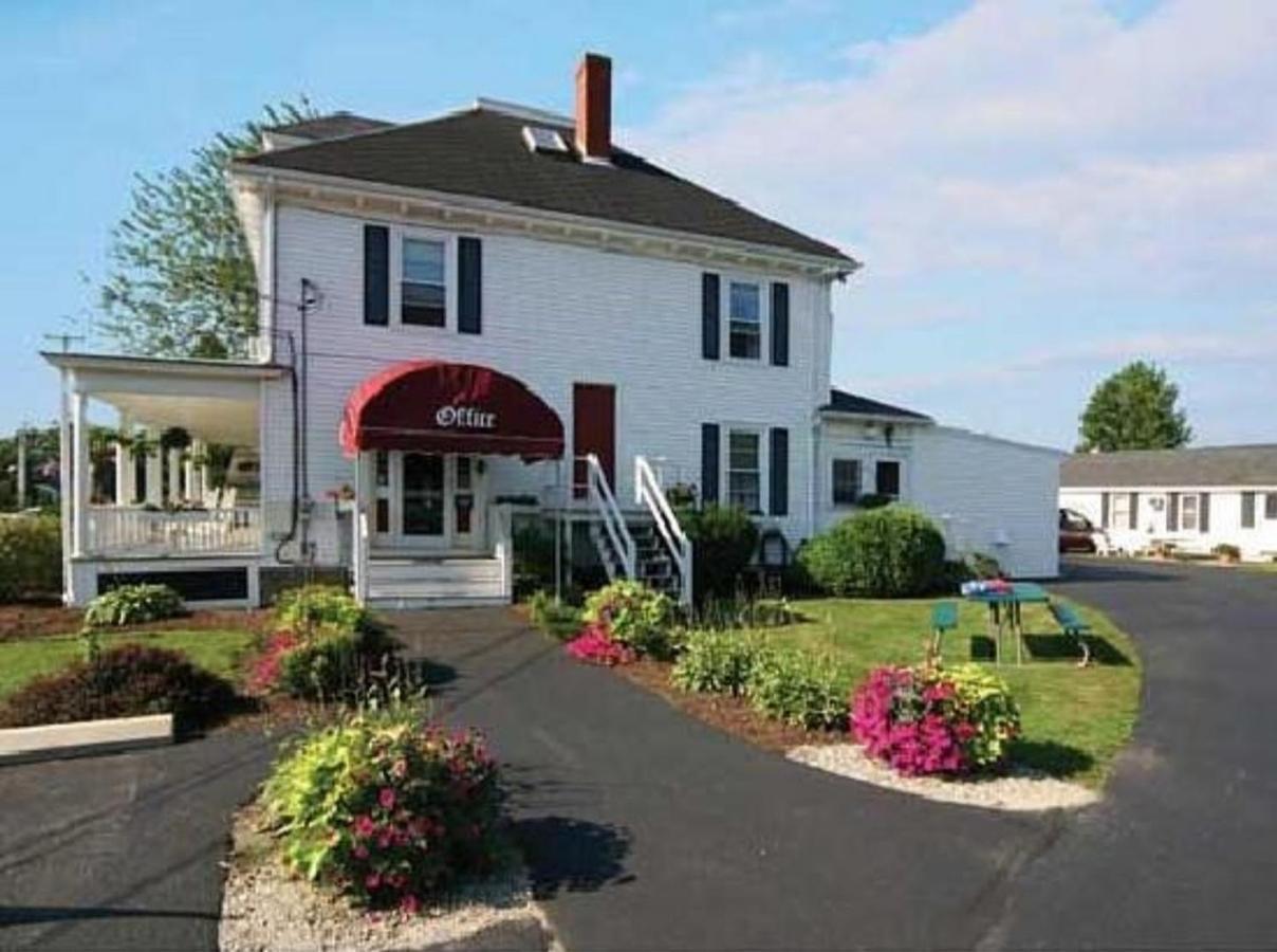 Carriage House Motel Cottages & Suites Wells Exterior foto