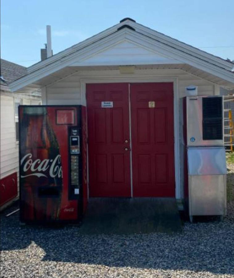 Carriage House Motel Cottages & Suites Wells Exterior foto